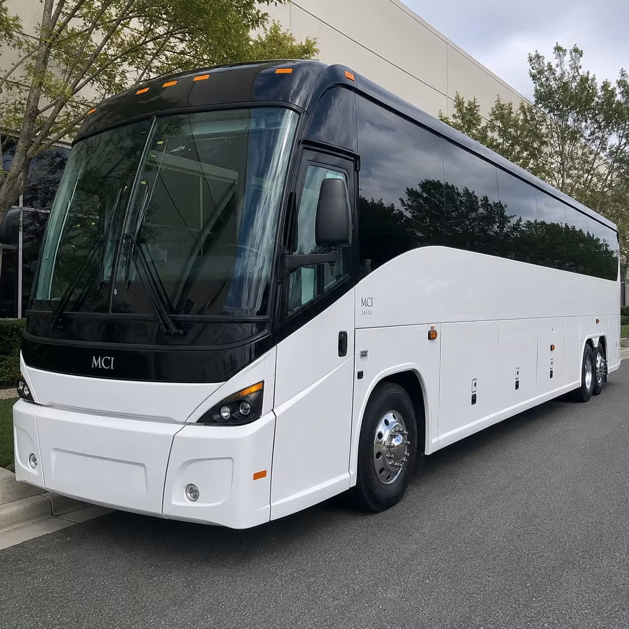 airport transfer shuttles for corporate teams flying through john wayne airport