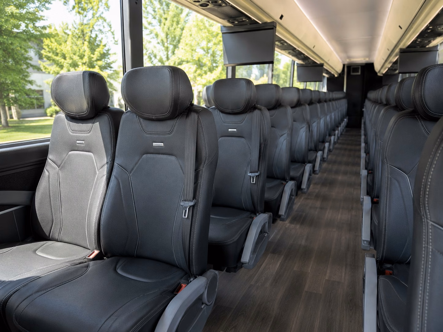 charterbusrentalsantaanaca com helps you find the right santa ana wedding transportation package whatever your budget