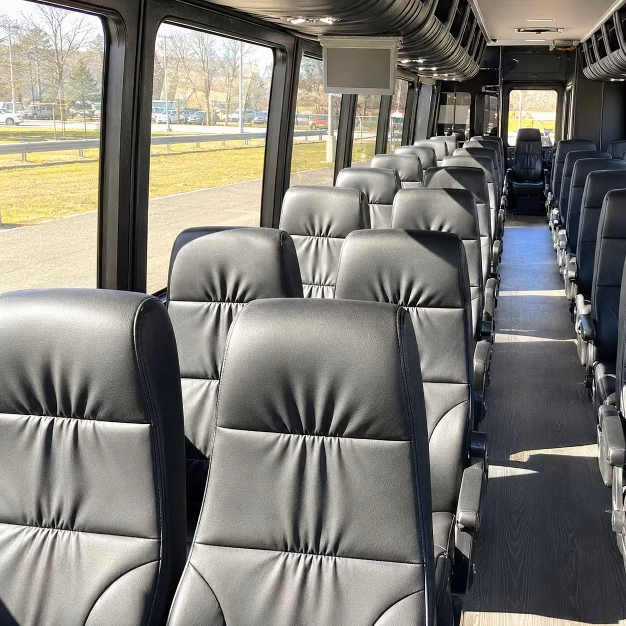 santa ana 35 passenger minibus rental